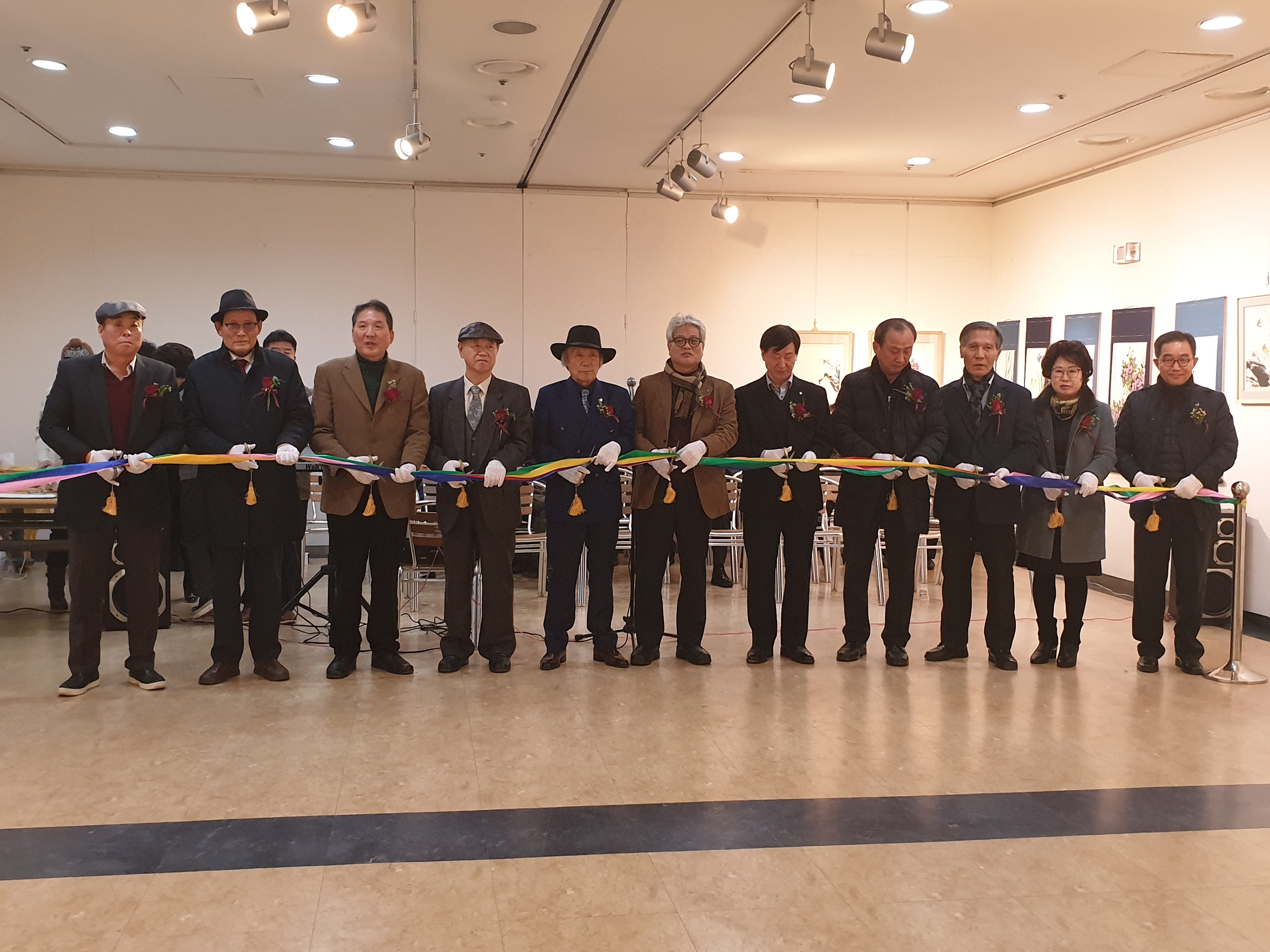 무하서화연구회원전 11월 30일 1.jpg