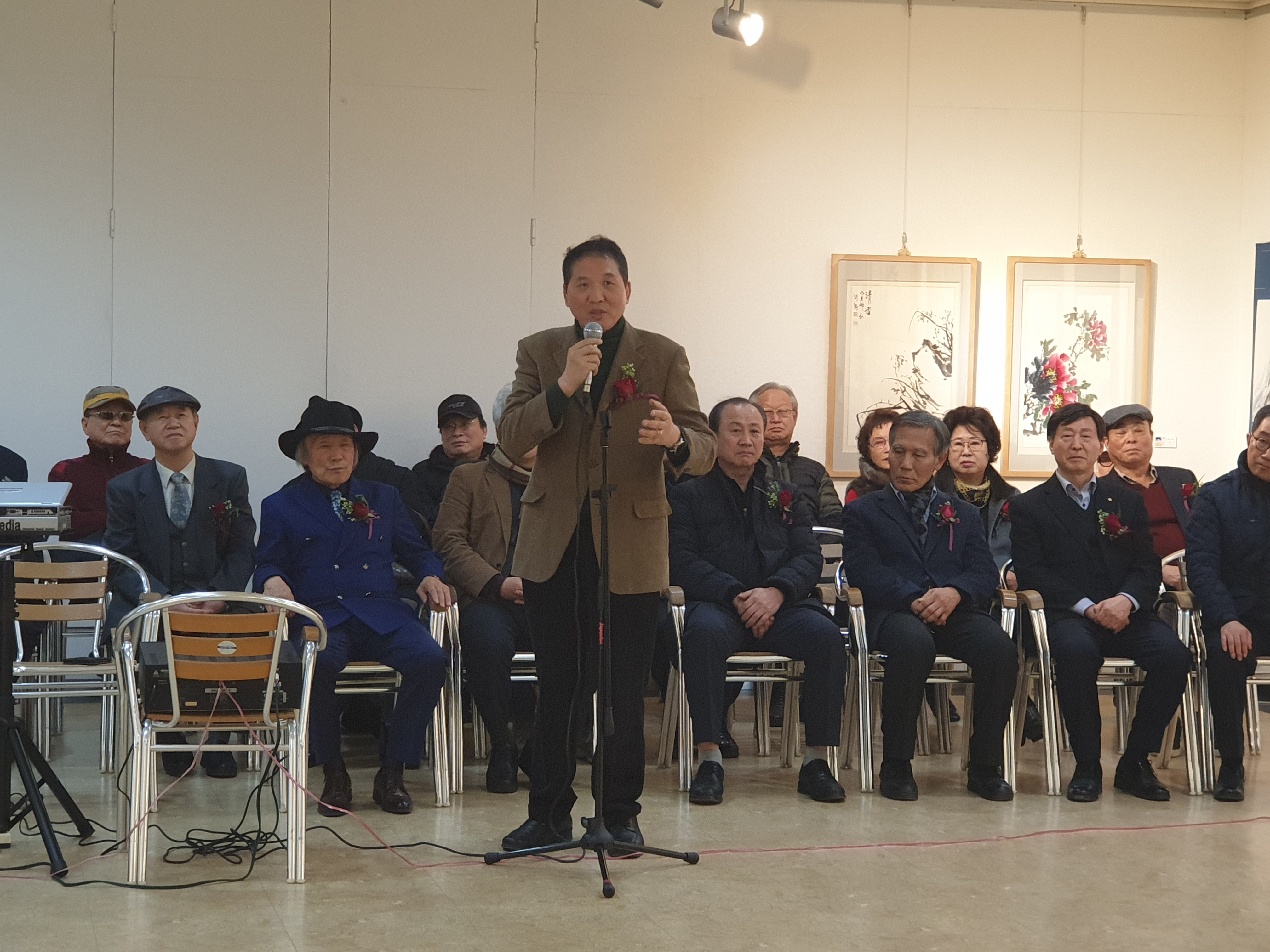 무하서화연구회원전 11월 30일 4.jpg